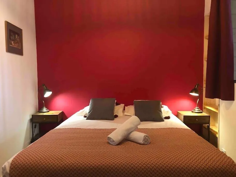 Appartement Pour 2 Personnes A 50 Metres Du Port Paimpol 0*,  Francia